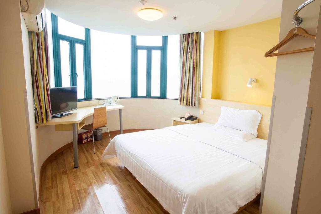 7Days Inn Jingmen Huyaguan Room photo